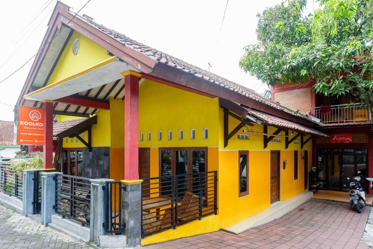 ジョグジャカルタ Koolkost Syariah Near Malioboro Areaホステル エクステリア 写真